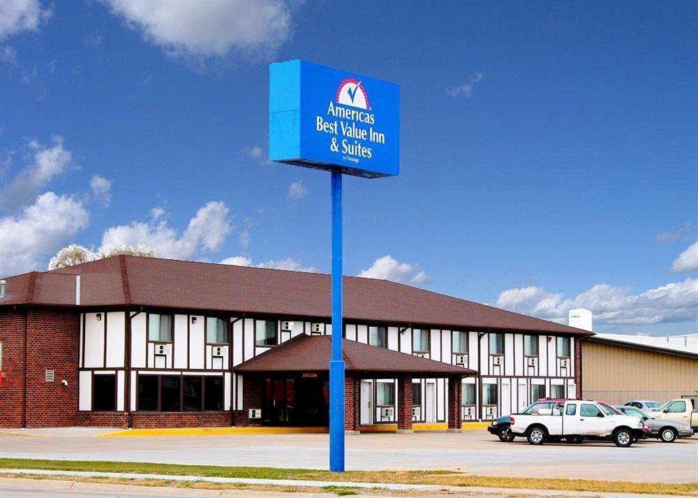 Boarders Inn & Suites By Cobblestone Hotels - Broken Bow Exterior foto