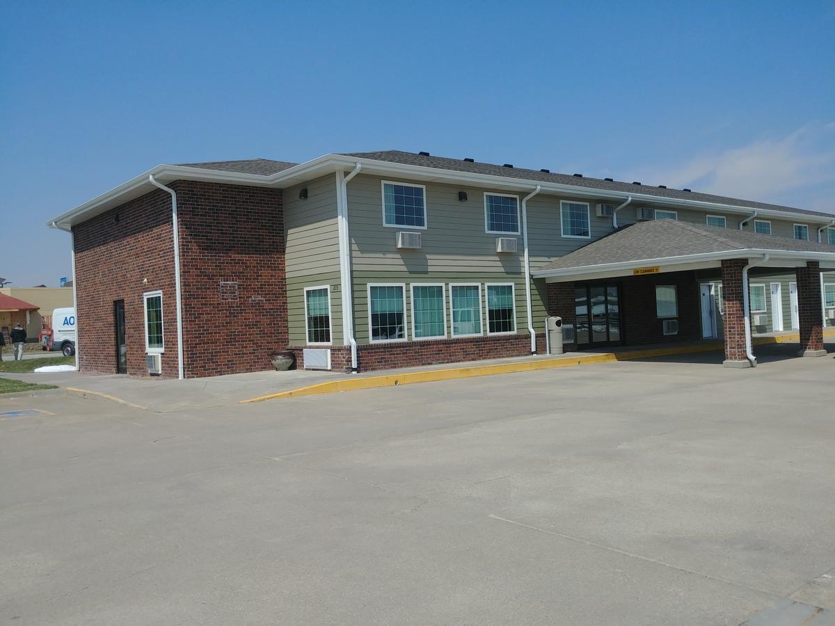 Boarders Inn & Suites By Cobblestone Hotels - Broken Bow Exterior foto